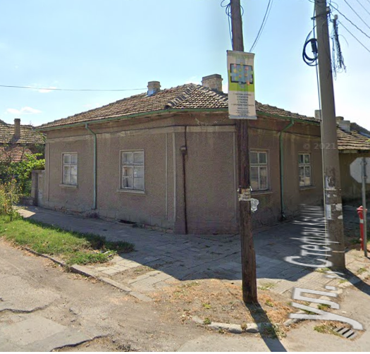 Продава КЪЩА област Шумен, гр. Нови пазар, ул. Хан Крум 30